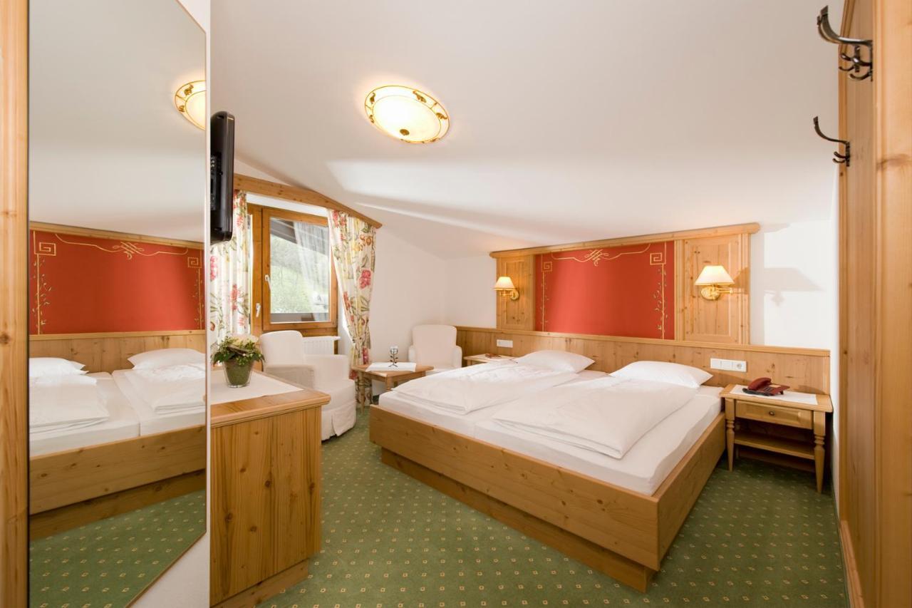 Landhotel Foehrenhof Ellmau Exteriör bild