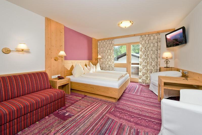 Landhotel Foehrenhof Ellmau Exteriör bild