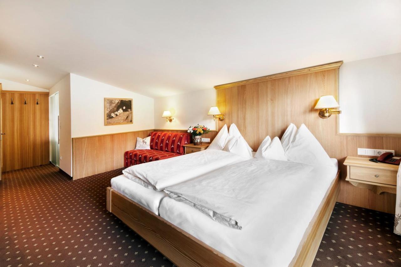 Landhotel Foehrenhof Ellmau Exteriör bild